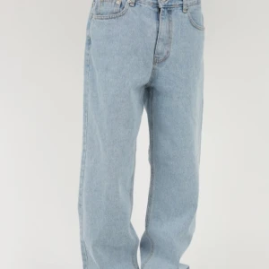 Standard straight jeans