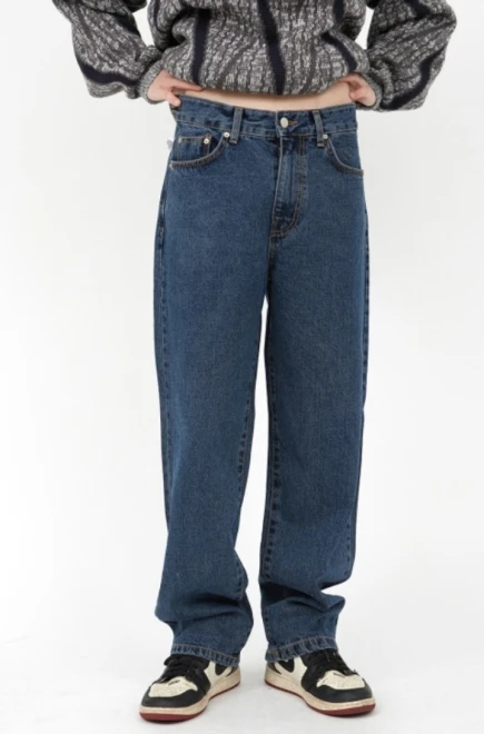 Standard straight jeans