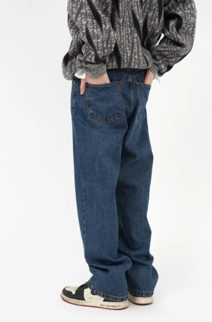 Standard straight jeans