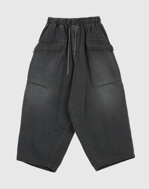 Cargo pocket wide denim pants