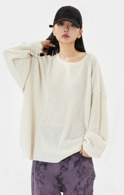 See-through bouckle round neck knitwear